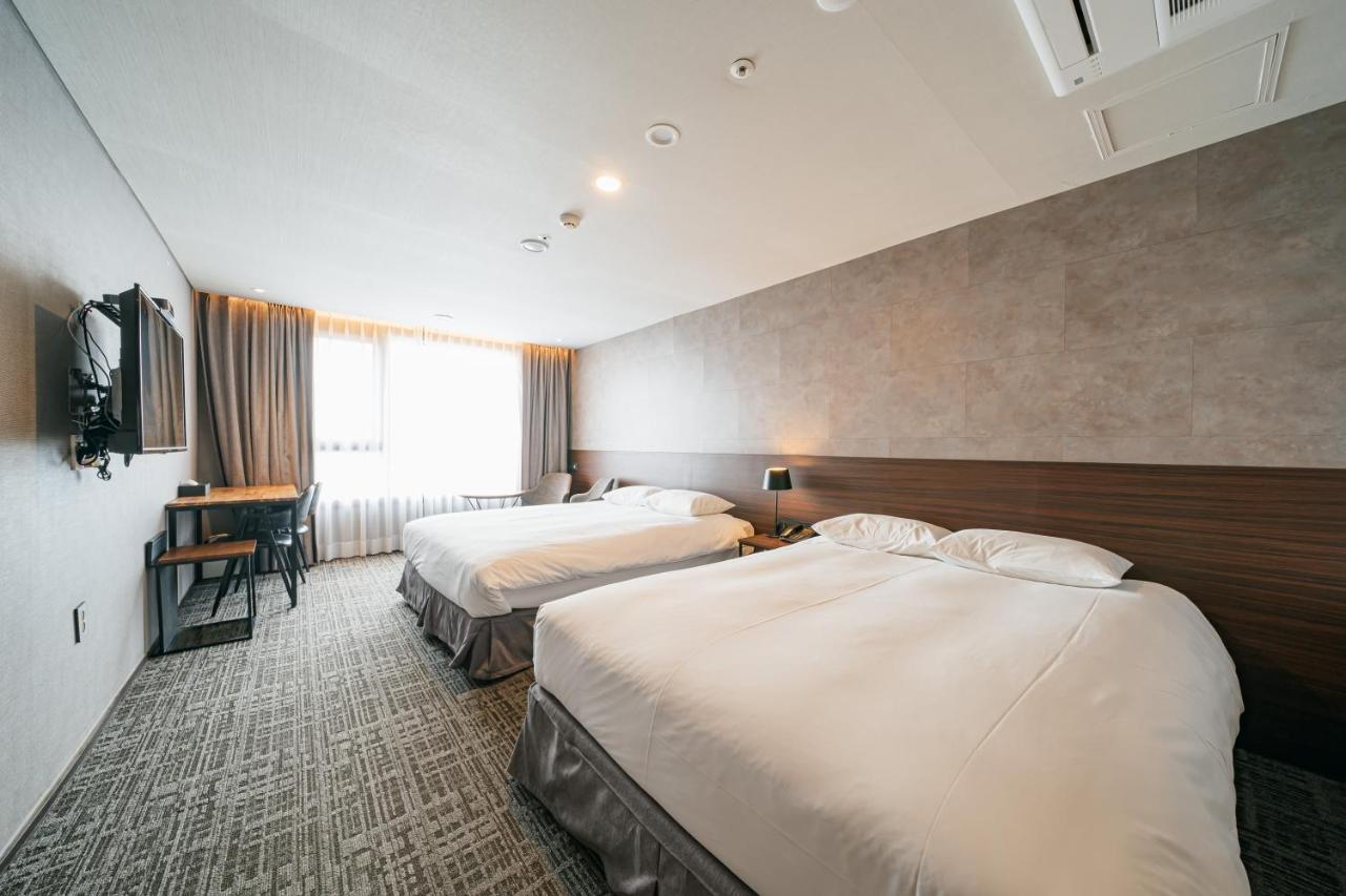 Hotel With City Czedżu Zewnętrze zdjęcie
