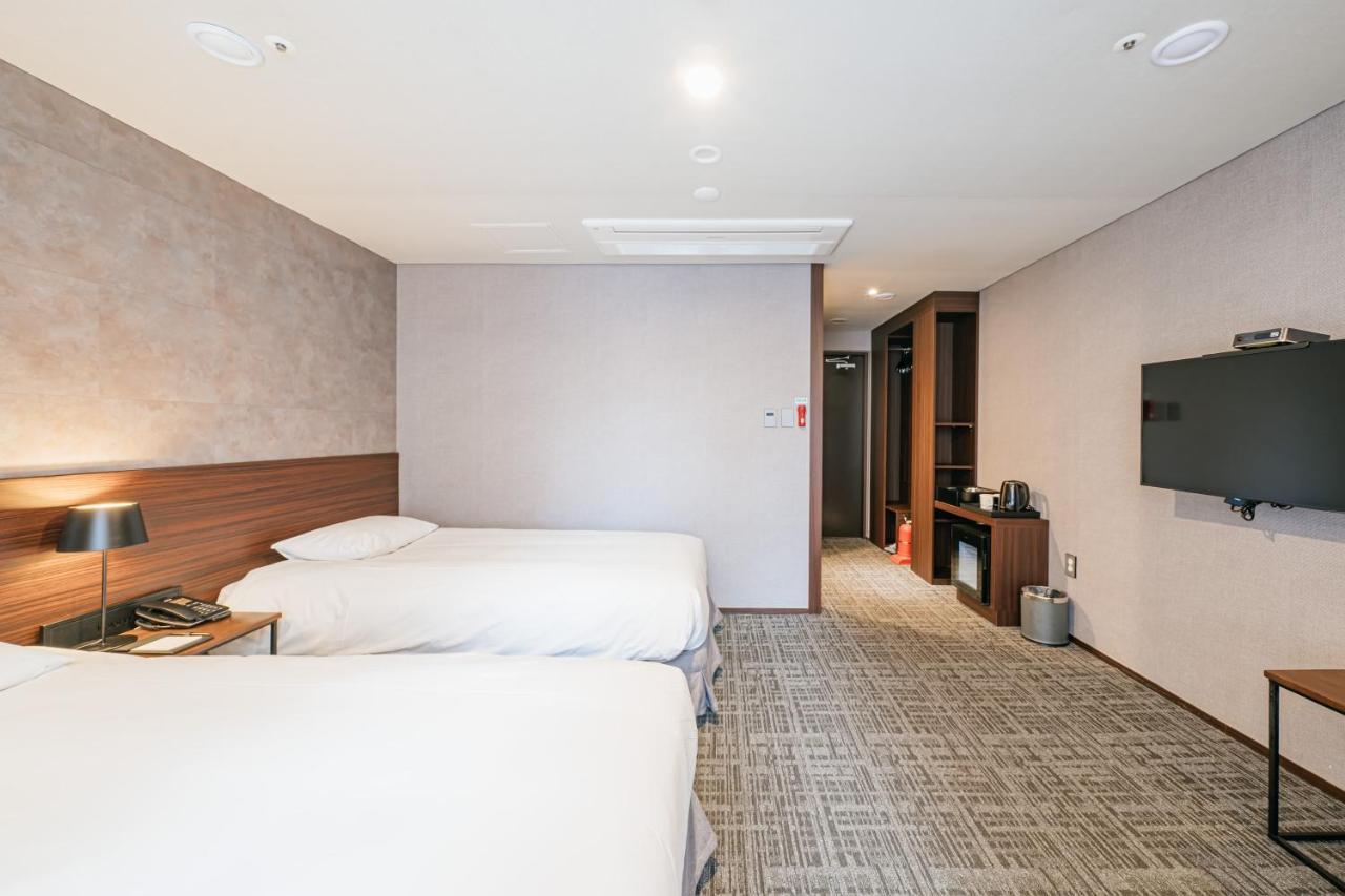 Hotel With City Czedżu Zewnętrze zdjęcie